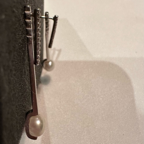 Swarovski earrings and pearl earrings - Picture 5 of 5